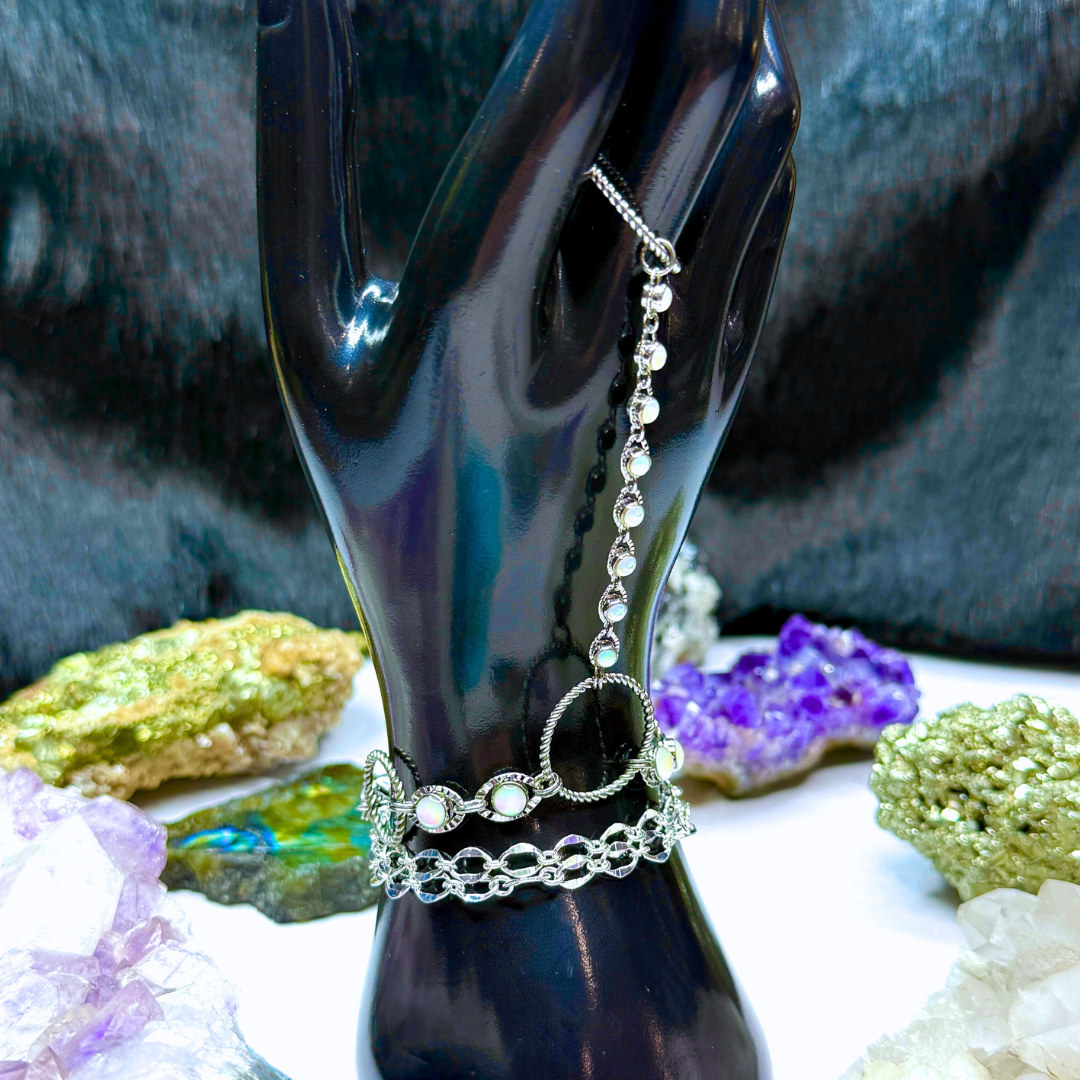 Mother of Pearl Silver Hand Chain Duo