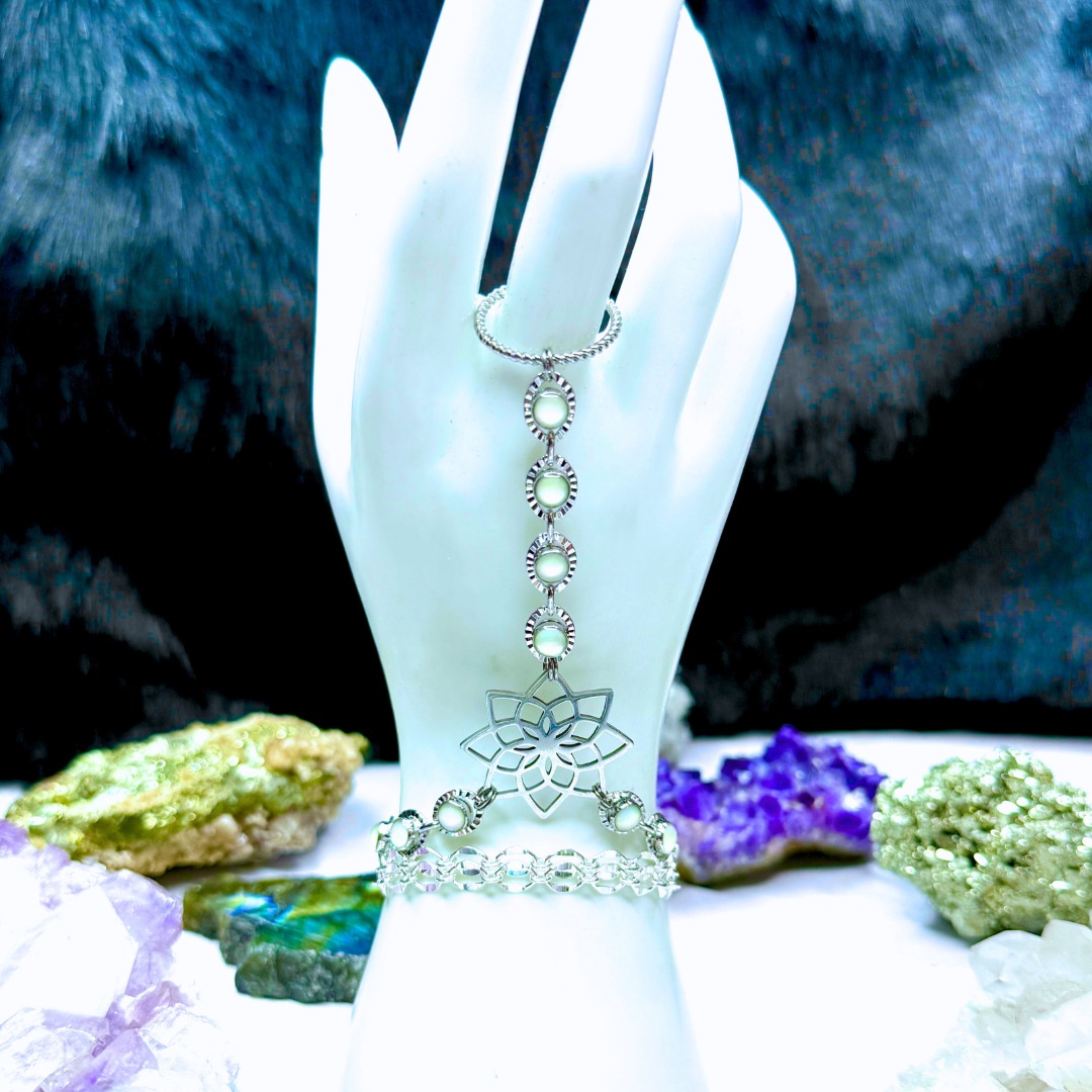 White Silver Star Flower Hand Chain Duo