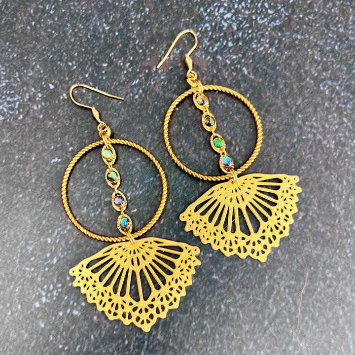Lace Shell Midi Hoop Earrings