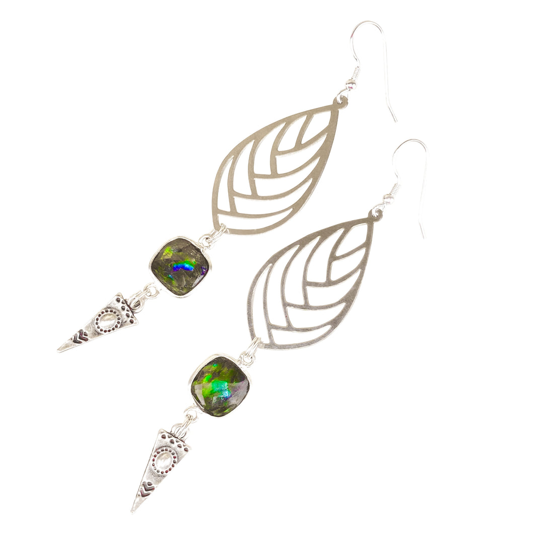 BOHO GRID POINTY EARRINGS